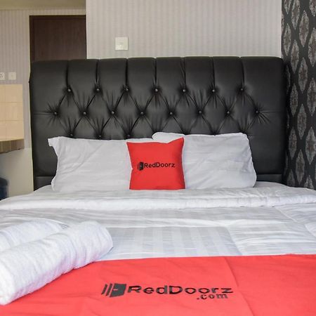 Reddoorz Apartment @ Serpong Green View タンゲラン エクステリア 写真